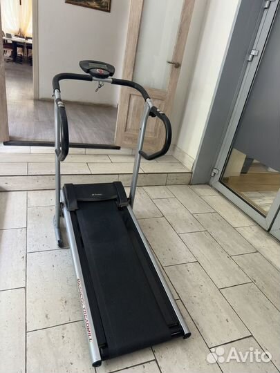 Беговая дорожка jetstream