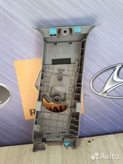 Обшивка средней стойки накладка ремня безопасности