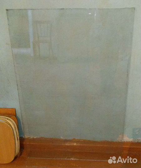 Отдам Стекло толстое 4 мм СССР д/Буфет,Полки,Стол