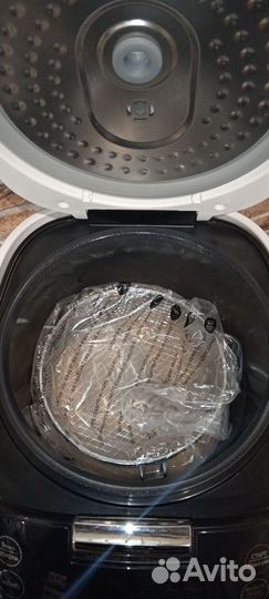 Мультиварка Редмонд RMC-M170