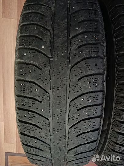 Bridgestone Ice Cruiser 7000 225/65 R17 106T