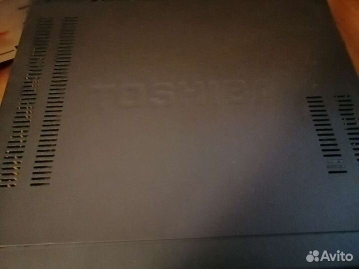 Видеомагнитофон toshiba