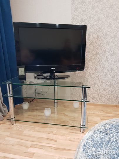 Стеклянная тумба под тв телевизор