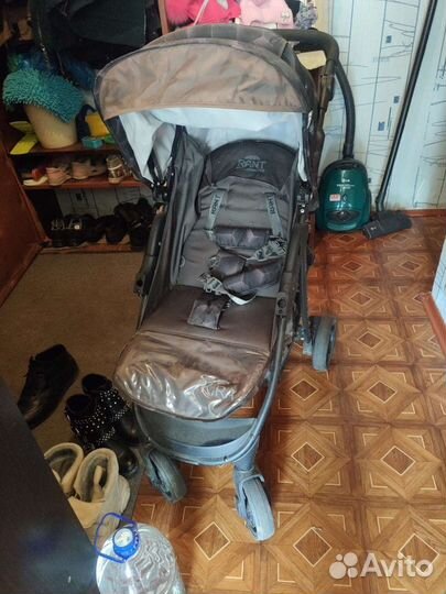 Прогулочная коляска