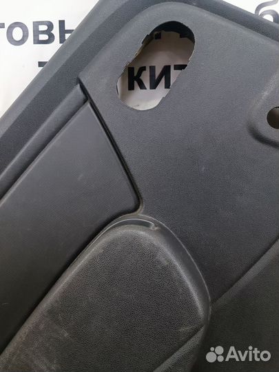 Обшивка двери задняя левая renault sandero