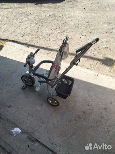 Детский трехколесный велосипед бу