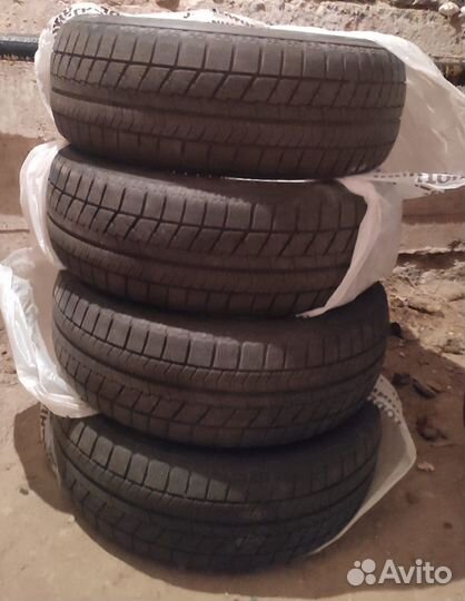 Bridgestone Blizzak VRX 205/60 R16 92Q