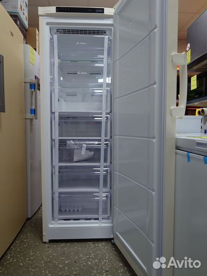 Морозильник новый
