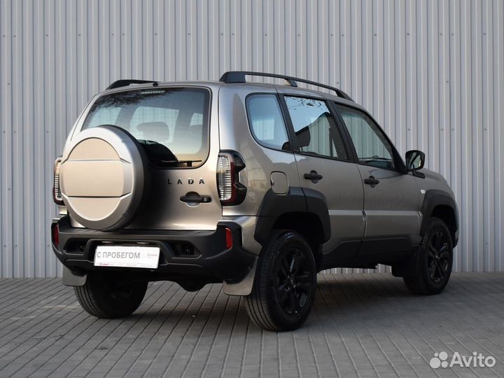 ВАЗ Niva Travel 1.7 МТ, 2022, 25 500 км