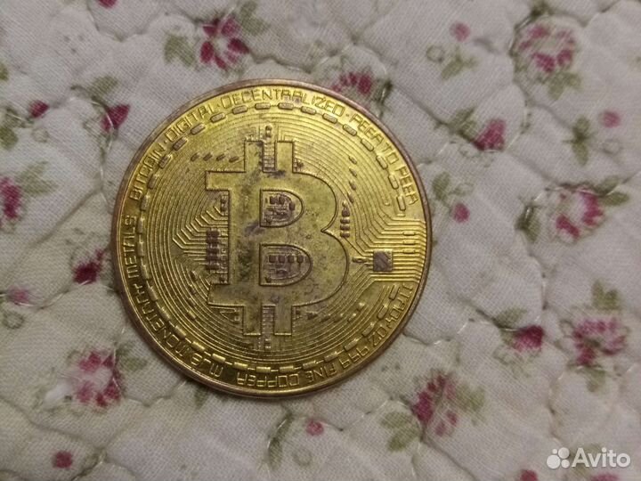 Монета биткоин