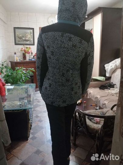 Спортивная куртка и штаны(костюм) оригинал