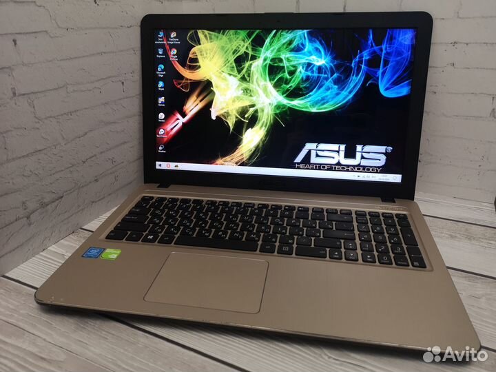 Asus 4 ядра\4Ram\Nvidia 810m\500память
