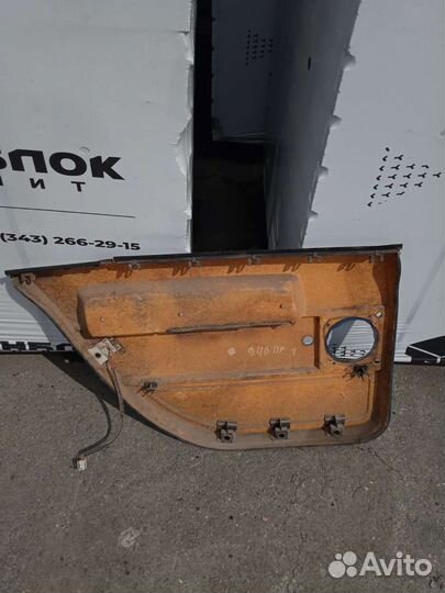 Дверная карта задняя правая volvo вольво 940