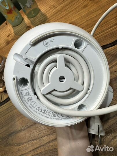 Стерилизатор подогреватель Avent + бутылочки