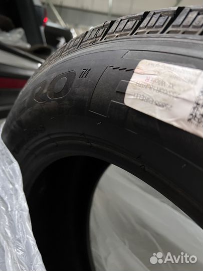 Pirelli P Zero Nero M+S 235/60 R18