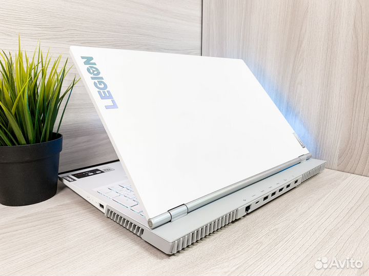 Игровой ноутбук Lenovo Legion5 Ryzen 5/3060/SSD1Tb