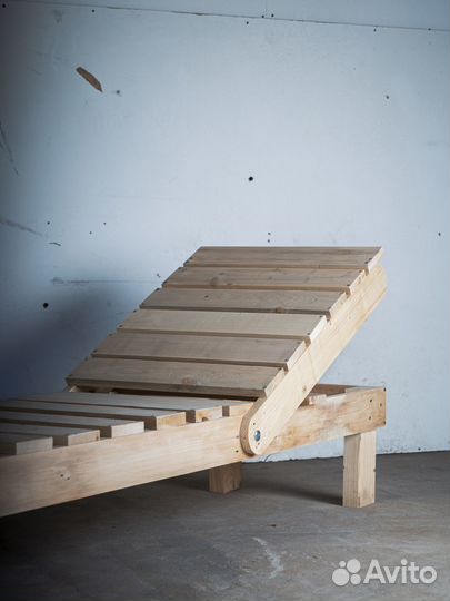 Шезлонг для дачи