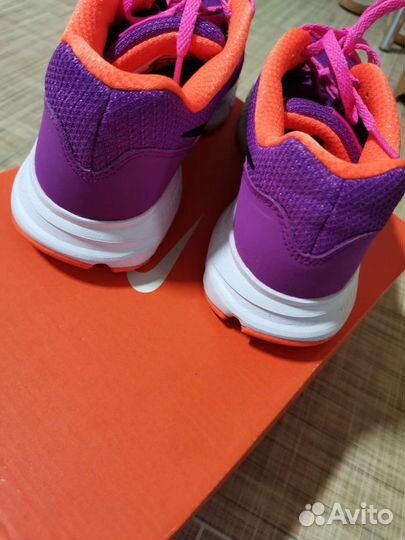 Кроссовки nike 35 размер