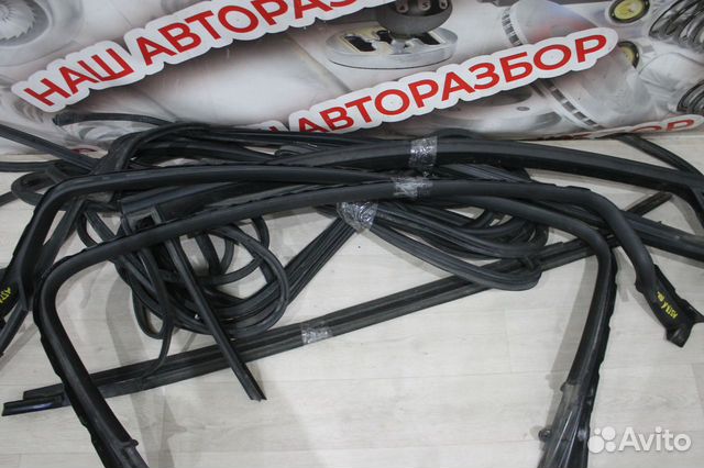 Уплотнитель opel astra gtc j