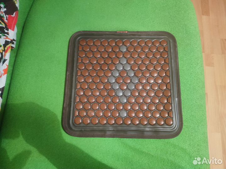 Оздоровительный массажный коврик