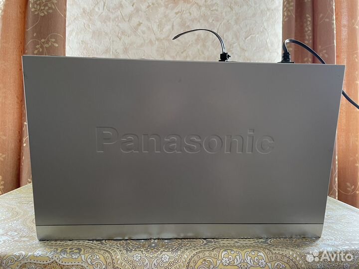 Видеомагнитофон panasonic