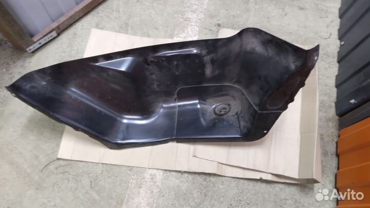 Подкрылок suzuki sx 4