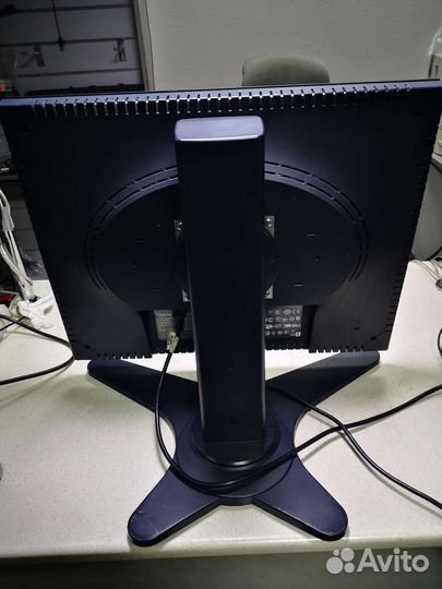 Монитор Viewsonic VP2130b