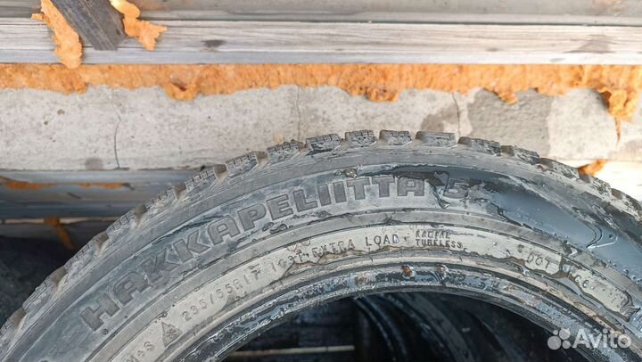 Nokian Tyres Hakkapeliitta 5 235/55 R17