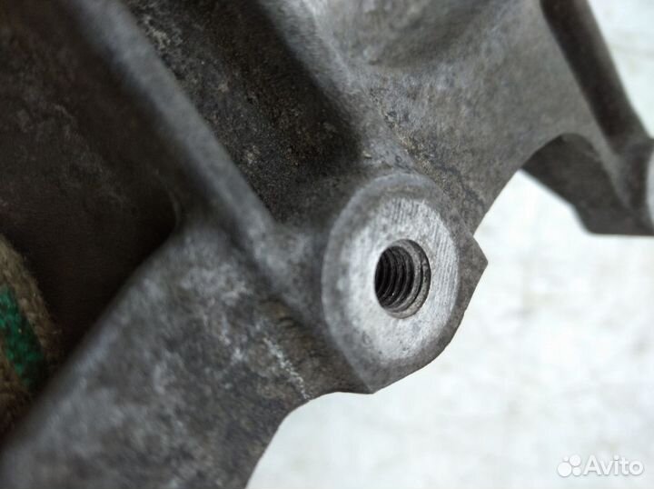 Кронштейн генератора Форд С Мах