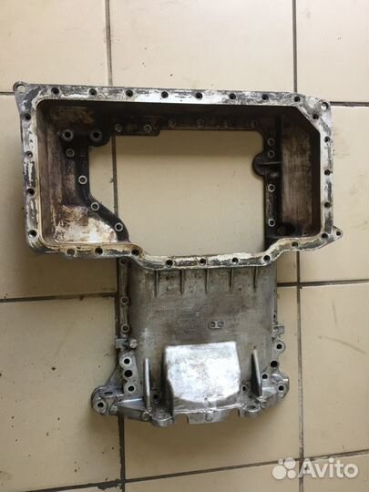 Поддон двигателя audi A8 D3 quattro