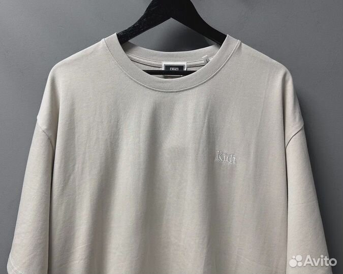 Футболка Kith defans Logo Tee Beige