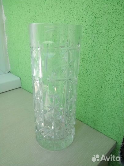 Хрустальные: Вазы для цветов. Салатник. Ладьи