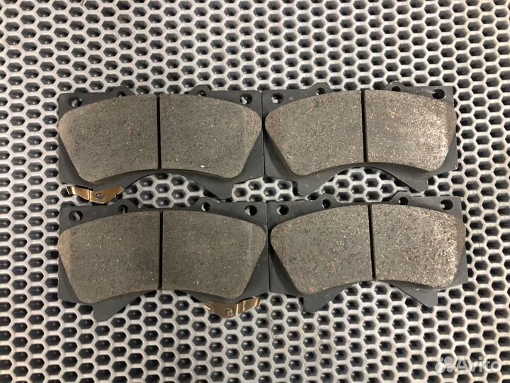 Тормозные колодки toyota land cruiser 200