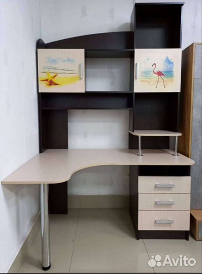Компьютерный стол №3 Новый Со Склада