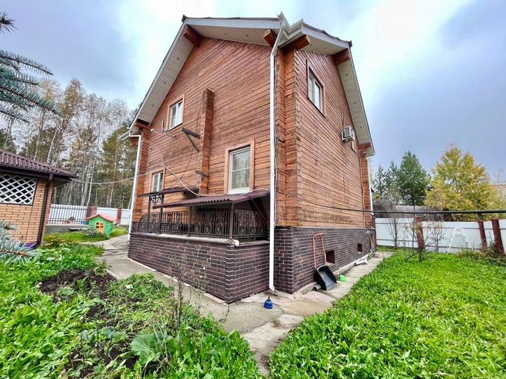 Дом 206 м² на участке 6 сот.