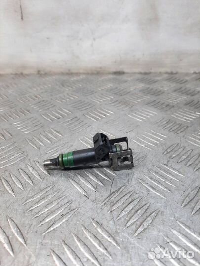 Форсунка Ford Focus 1.6 hxda 2005