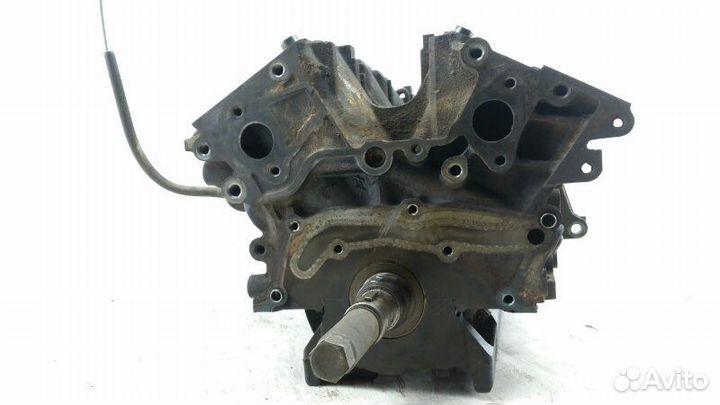 Блок цилиндров Mitsubishi Pajero V43 6G72 1992