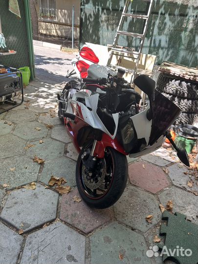 Yamaha YZF R6 Limited
