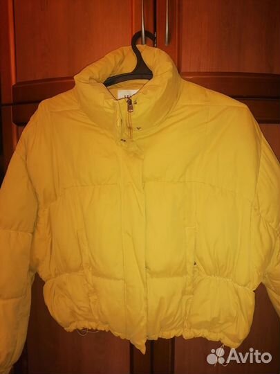 Пуховики женские 44,46 размер цена за все