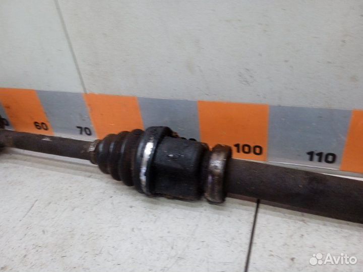 Б/У Б/У порван пыльник, шрус, полуось, АКПП, 2.0