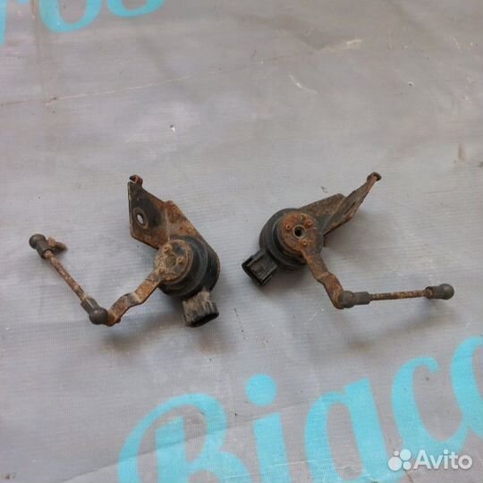 Датчик уровня пола задний Cadillac Escalade 4