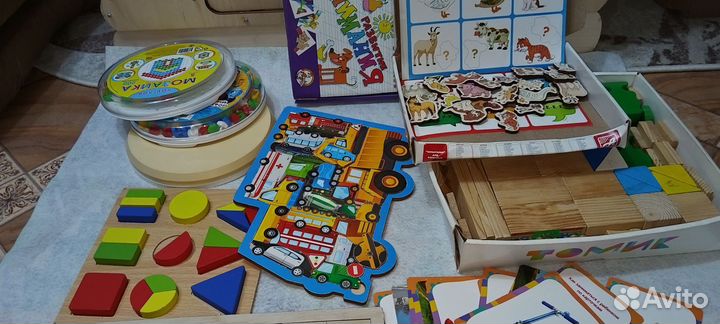 Игрушки развивашки пакетом