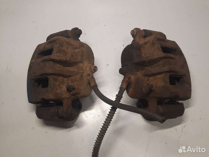 Суппорта передние Хендай Санта Фе 2 CM