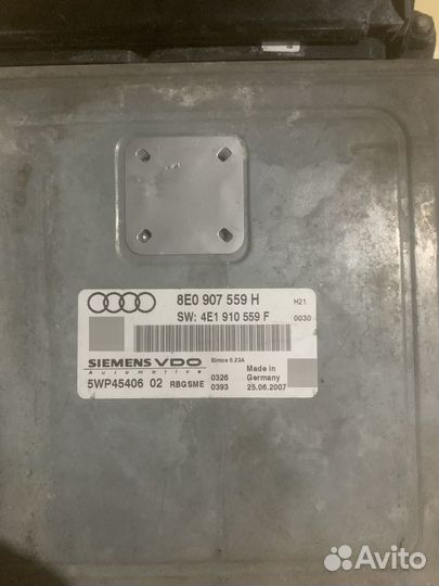 Эбу двигателя Audi A8 D3 BPK 3.1 3.2 260 лс