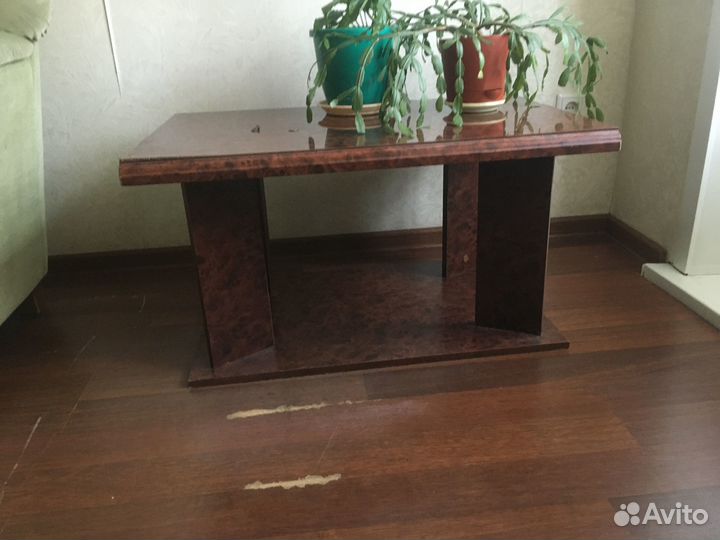 Журнальный столик бу