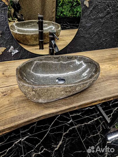 Раковина из камня с о.Бали, Индонезия