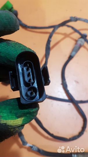 Датчик кислорода на Skoda Superb VW Passat