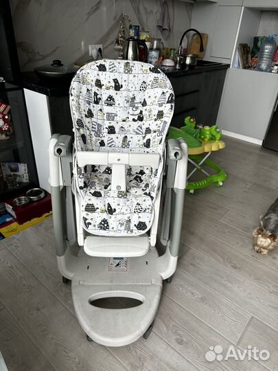 Столик для кормления ребенка