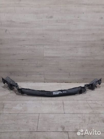 Кронштейн переднего бампера Mercedes C Class W205