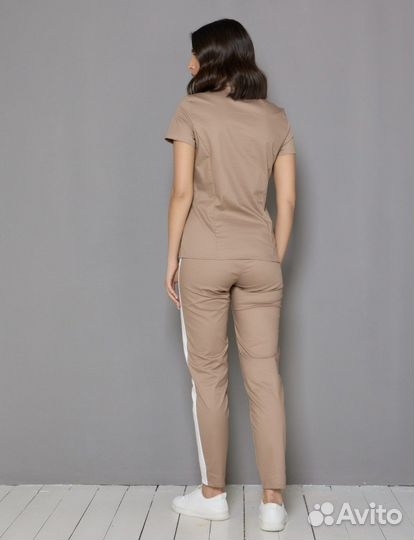 Хирургический медицинский костюм